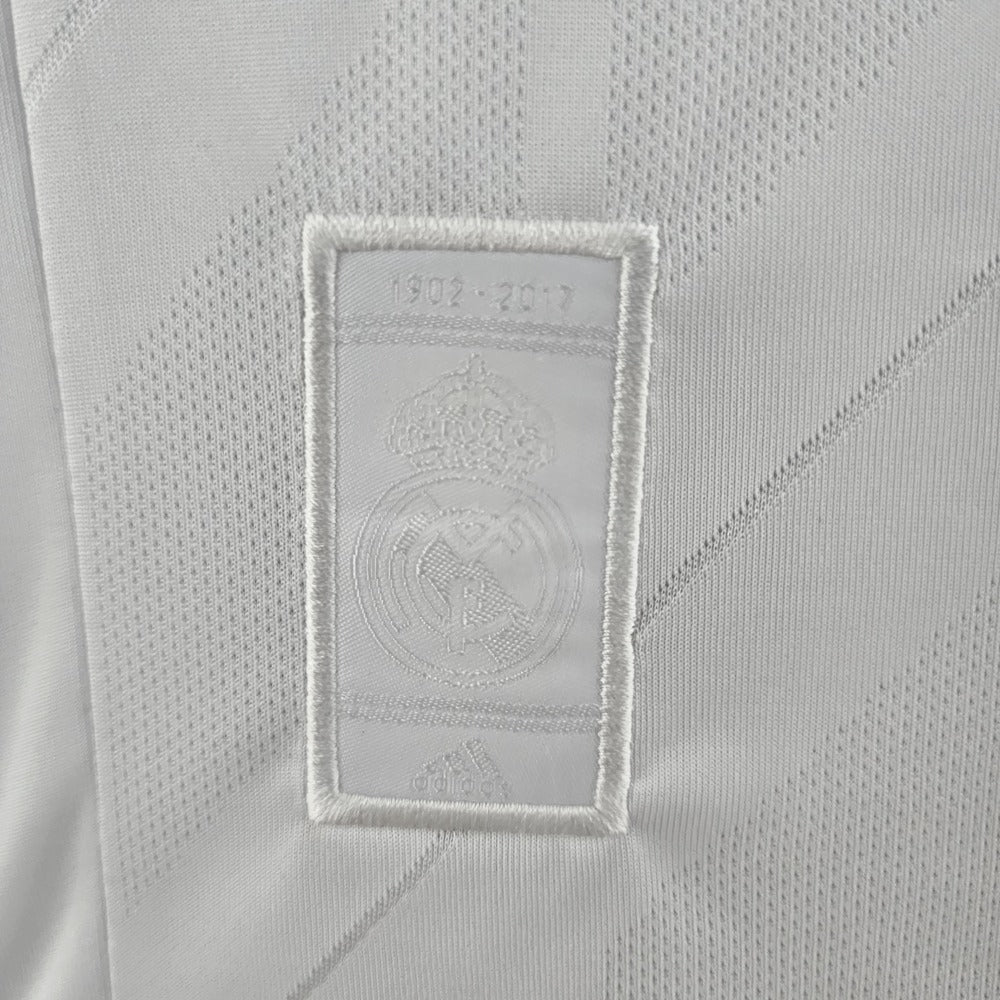 Real Madrid 17/18 Retro