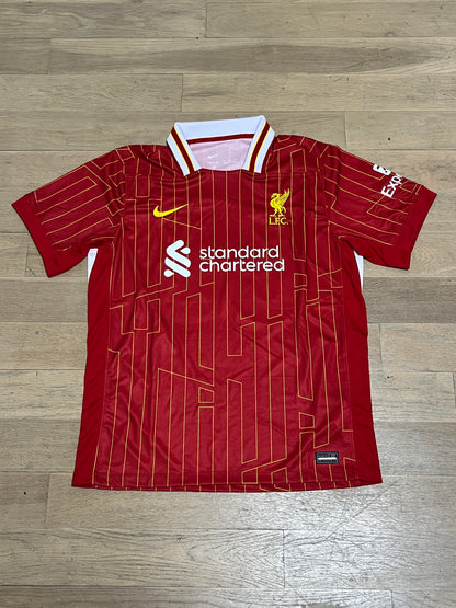 Trent Alexander Arnold SIGNED and AUTHENTICATED by Beckett Liverpool Jersey